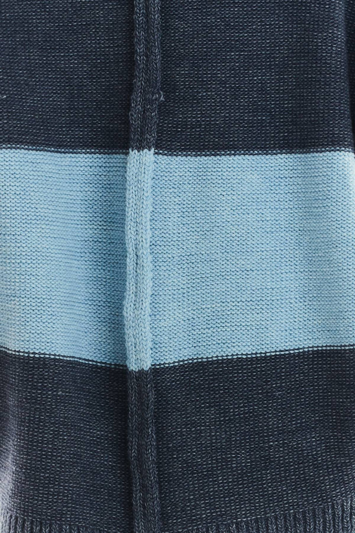 Sweter A392 - Kolor/wzór: Niebieski